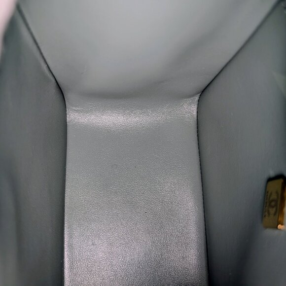 Chanel Rare Light Grey Quilted Caviar Leather Small Bucket Drawstring Bag - Picture 9 of 16